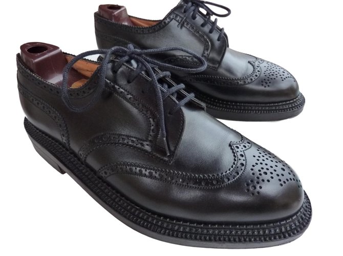 J.M. WESTON Derby triple semelles Cuir Noir ref.86128 Joli Closet